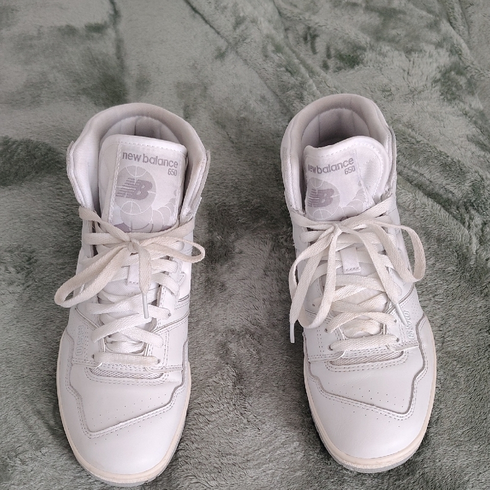 New Balance White Leather High-Tops 650